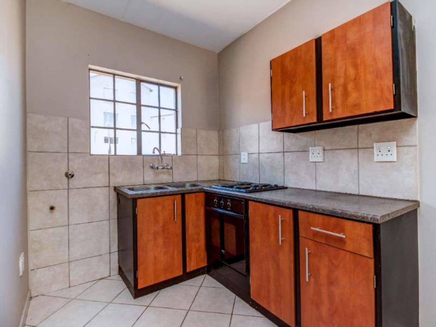 763559_Jabulani-Mews-res-unit-1-10.jpg