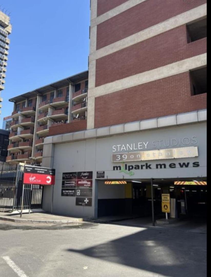 1 Bedroom Apartment for Sale in Auckland Park, Johannesburg - Gauteng