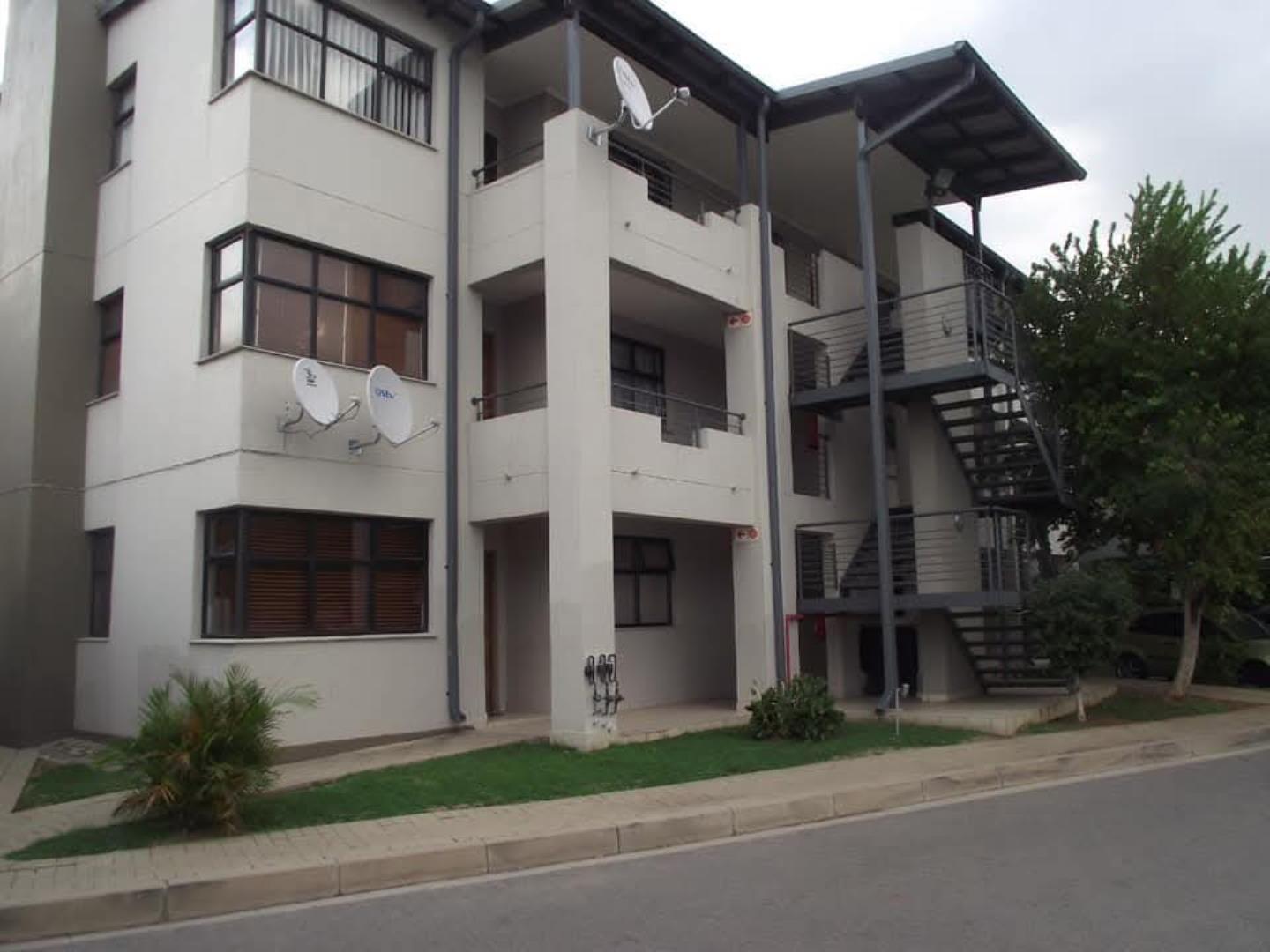 2 Bedroom Apartment for Sale in Eveleigh, Boksburg - Gauteng