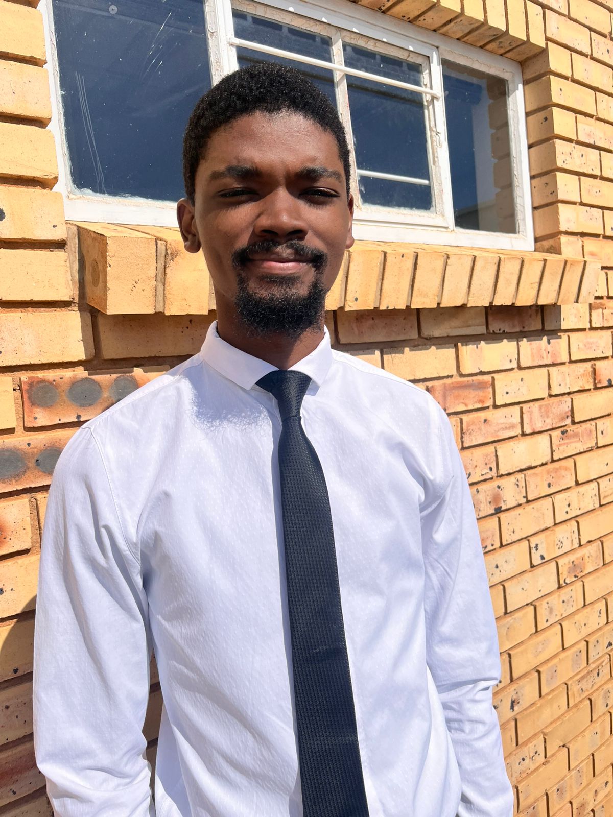 Refentse Mosenogi